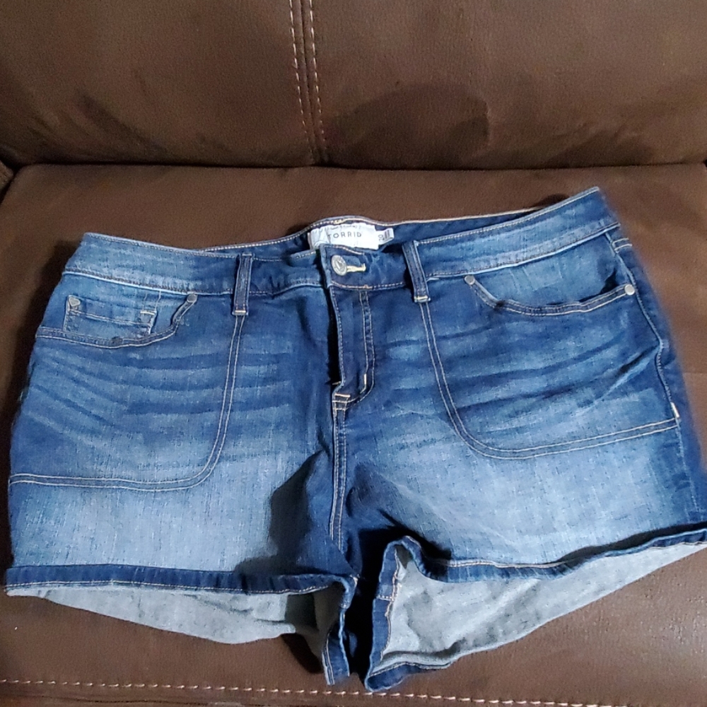 Torrid short shorts size 20